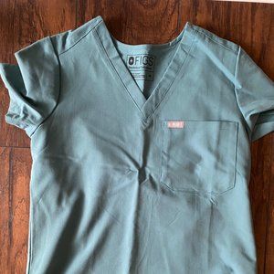 FIGS seafoam scrub top
